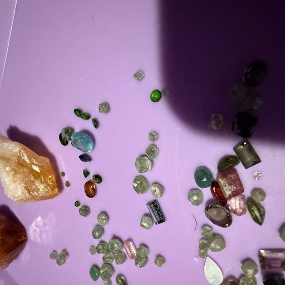 Assorted Gemstones Collection - Picture 10 of 15